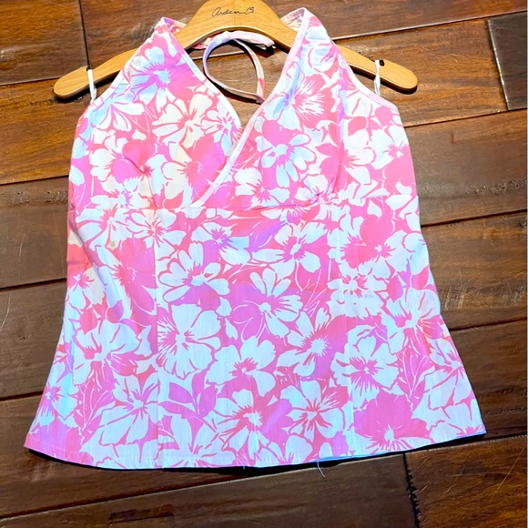 NWT Leti Pink & white floral halter top - Picture 3 of 16